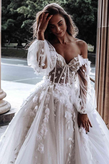 Trendy Sweetheart 3D Floral Lace Bridal Gown TWA015