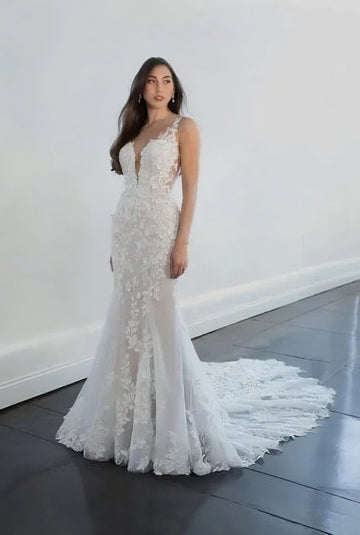 Trendy Mermaid V-neck Lace Bridal Gowns TWA114