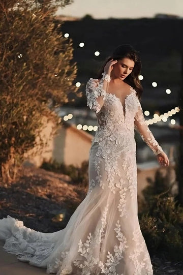 Trendy Mermaid Long Sleeve Lace Bridal Gowns TWA115