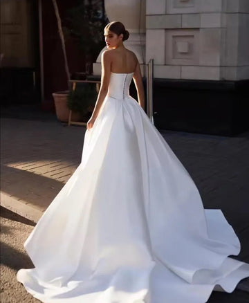 Modern Pearls Strapless Satin Sexy High Split Basque Waist Wedding Dress BWD311