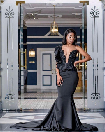 Black Mermaid Deep V-neck Ruffles Appliques Evening Gown JTE286
