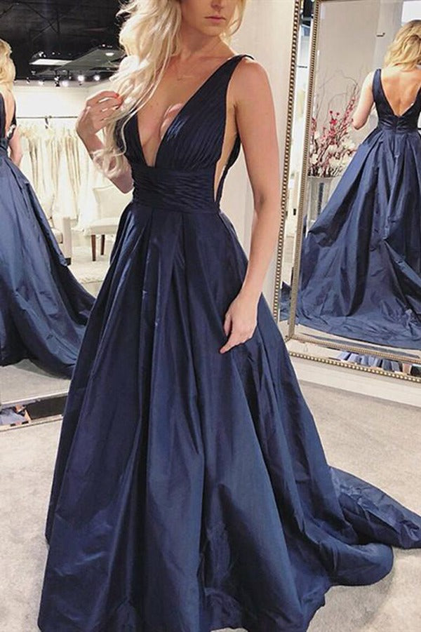 Satin Black Princess V-neck Prom Gown JTE425