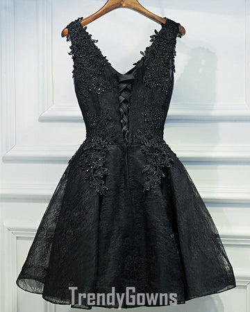 Trendy Black V Neck Junior Short Lace Prom Dress JTRE009