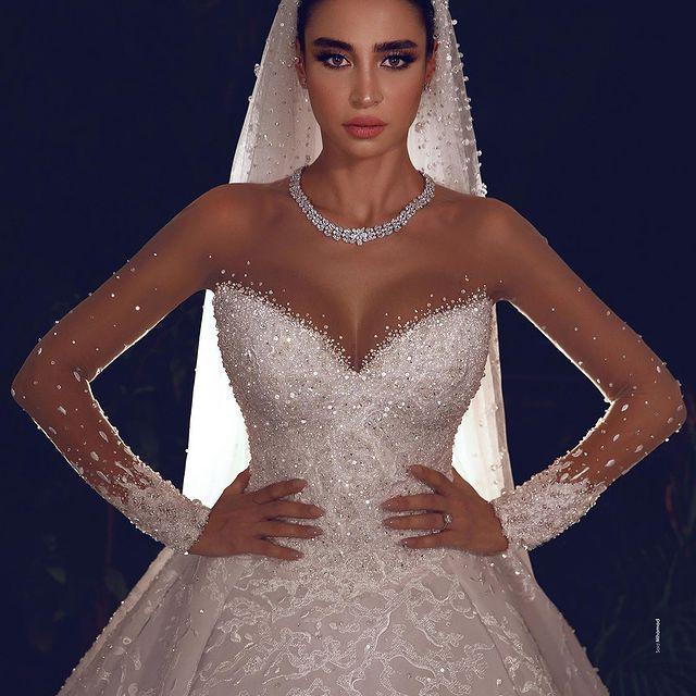 Trendy Sparkle Beaded Ball Gown Tulle Lace Bridal Gowns TWA074