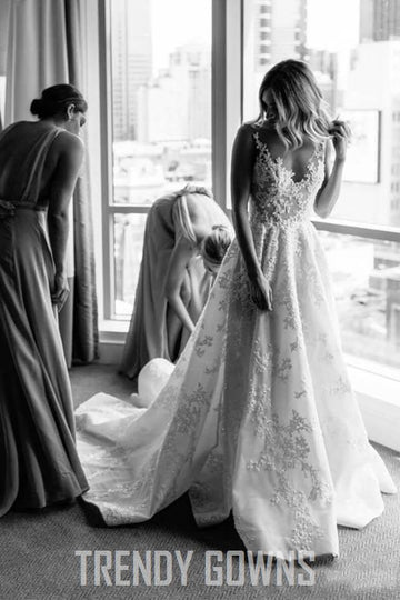 Trendy A-line Lace Wedding Gown TWA3182