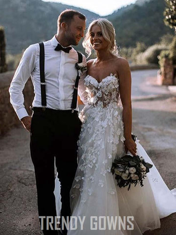 Trendy Sweetheart Neck Tulle Appliqued Wedding Gowns TWA3272