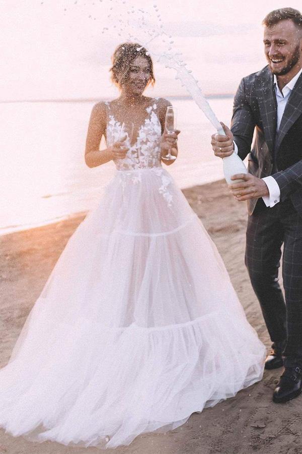 Layered Tulle Skirt Lace V Neck Country Wedding Gown TWA4692